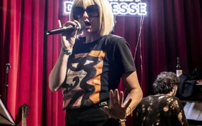 Cabaret d’Ivresse, à partir de 19h00 à chaque VendrediXXL, près de 2h30 de spectacle, de chansons, de danses, de rires, …